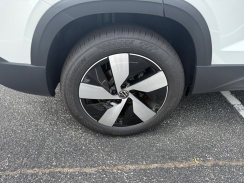 New 2025 Volkswagen Taos S image 23