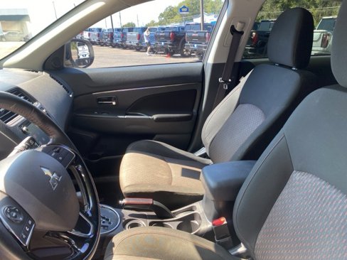 Used 2017 Mitsubishi Outlander Sport LE image 18