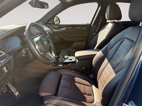 Used 2024 BMW X4 M40i w/ Premium Package image 9