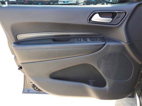 Used 2022 Dodge Durango SXT image 18