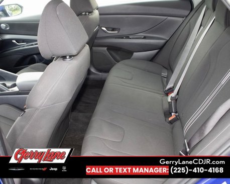 Used 2024 Hyundai Elantra SEL image 17