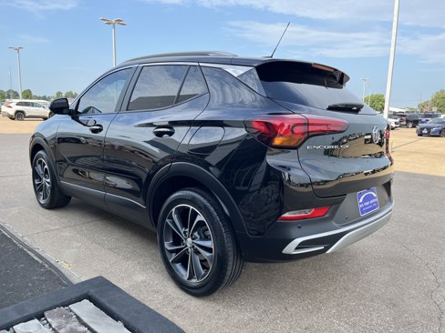 Used 2022 Buick Encore GX Select w/ Advanced Technology Package image 4