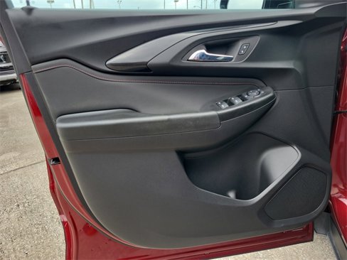 Used 2022 Chevrolet TrailBlazer RS w/ Convenience Package image 18