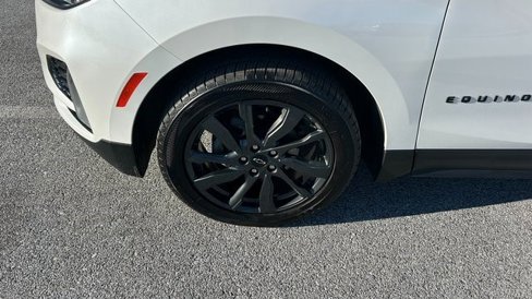 Certified 2023 Chevrolet Equinox RS w/ RS Leather Package image 12
