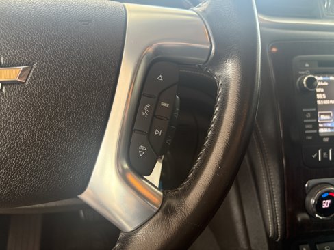 Used 2015 Chevrolet Traverse LT image 12