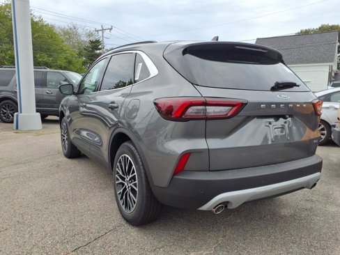 New 2025 Ford Escape SE image 7