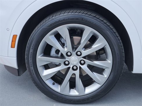 Used 2021 Buick Envision Avenir w/ Technology Package II image 10