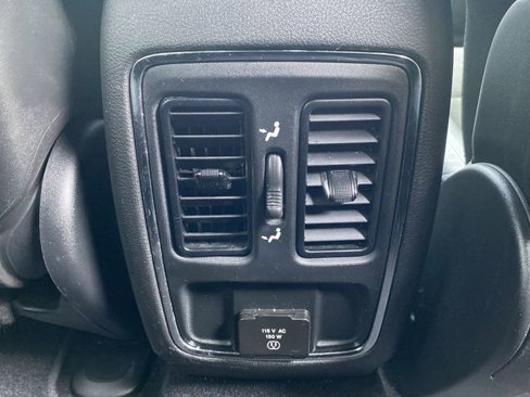 Used 2021 Jeep Grand Cherokee Laredo X image 34