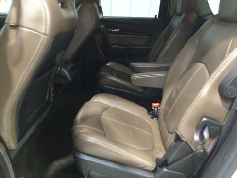 Used 2014 GMC Acadia SLT image 13