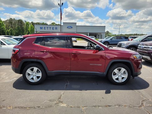 Used 2022 Jeep Compass Latitude image 14