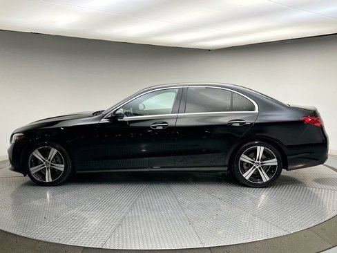 Used 2024 Mercedes-Benz C 300 4MATIC Sedan image 2