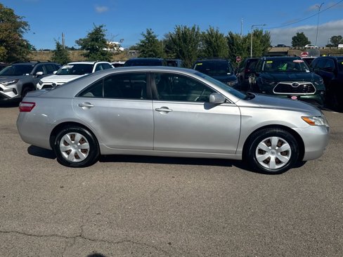 Used 2009 Toyota Camry LE image 11