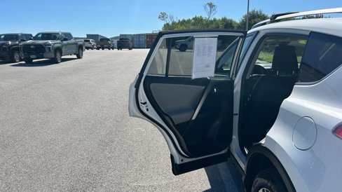 Used 2018 Toyota RAV4 XLE image 24