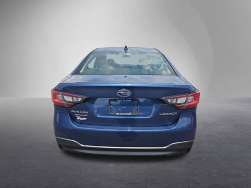 Used 2022 Subaru Legacy Premium image 4