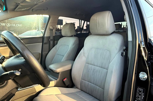 Used 2019 Kia Sportage LX image 9