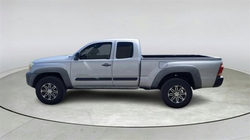Used 2005 Toyota Tacoma PreRunner image 4