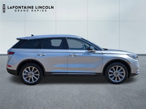 Certified 2022 Lincoln Corsair AWD w/ Premium Package image 6