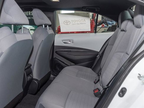 New 2025 Toyota Corolla SE image 18