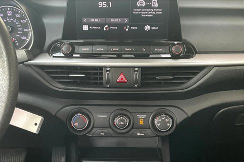 Used 2023 Kia Forte LXS image 9