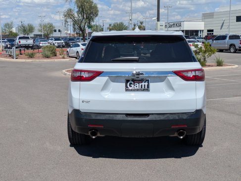 Used 2021 Chevrolet Traverse LS image 4