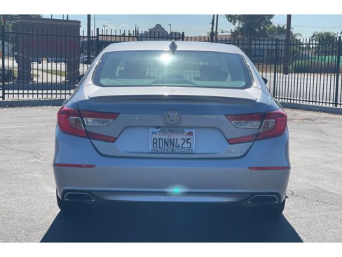 Used 2018 Honda Accord Sport image 4