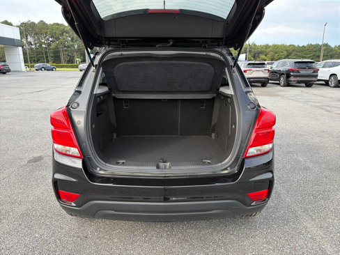 Used 2022 Chevrolet Trax LT w/ Midnight Edition image 7