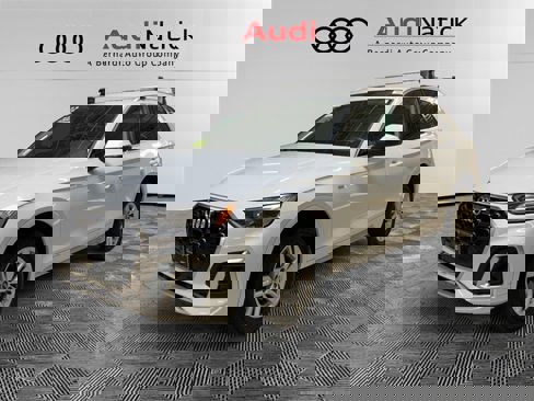 Certified 2022 Audi Q5 2.0T Premium w/ Convenience Package image 1