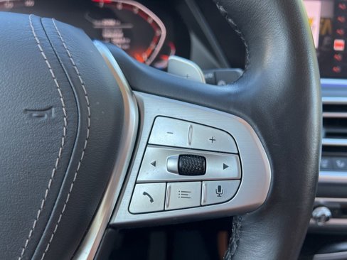 Used 2019 BMW X7 xDrive40i w/ Cold Weather Package image 11