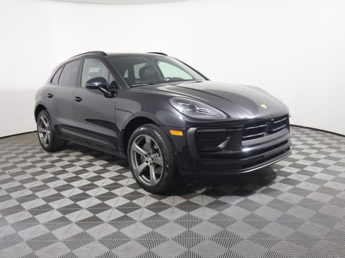 New 2024 Porsche Macan Turbo image 9