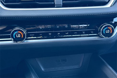 New 2026 Chevrolet Equinox LT w/ Convenience Package II image 28
