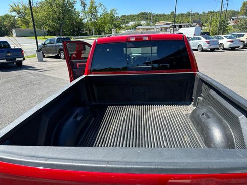 Used 2019 RAM 1500 Classic SLT image 30