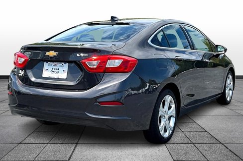 Used 2017 Chevrolet Cruze Premier image 13