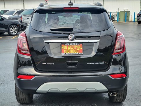 Used 2018 Buick Encore Preferred image 5