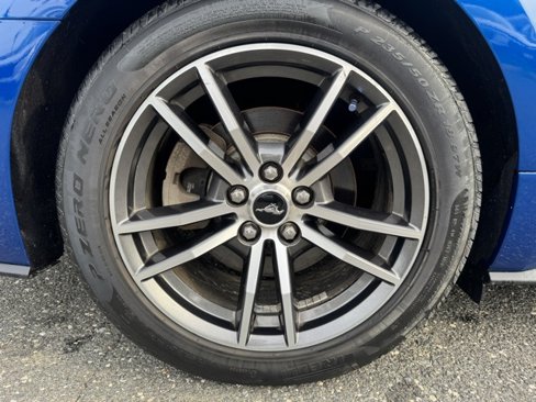 Used 2017 Ford Mustang Premium image 14
