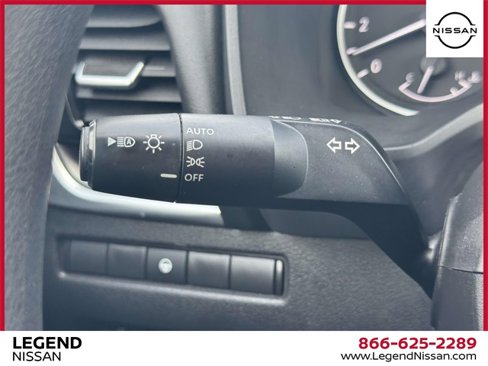 Used 2021 Nissan Rogue SV image 20