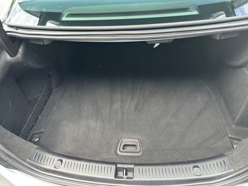 Used 2017 Mercedes-Benz E 300 4MATIC image 27