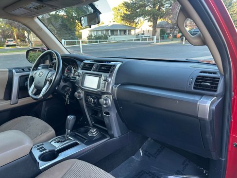 Used 2014 Toyota 4Runner SR5 image 28