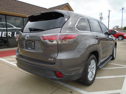 Used 2016 Toyota Highlander XLE image 7
