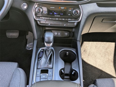Used 2019 Hyundai Santa Fe SEL image 18