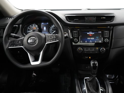 Used 2020 Nissan Rogue SV image 14