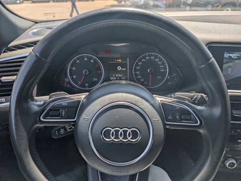 Used 2017 Audi Q5 2.0T Premium Plus w/ Technology Package image 12