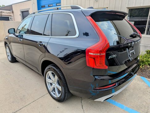 Used 2016 Volvo XC90 T8 Momentum w/ Vision Package image 4