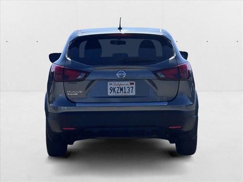 Used 2017 Nissan Rogue Sport S image 6