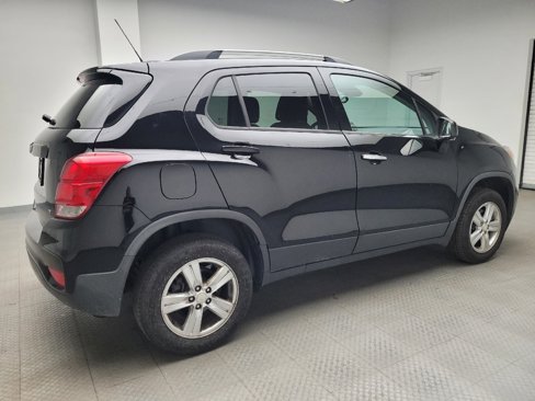 Used 2017 Chevrolet Trax LT w/ LT Convenience Package image 10