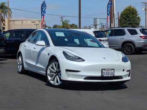 Used 2019 Tesla Model 3 Standard Range Plus image 2