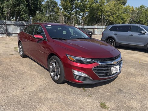 Used 2024 Chevrolet Malibu LT image 3