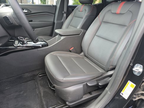 Used 2024 Chevrolet Trax RS w/ Driver Confidence Package image 29
