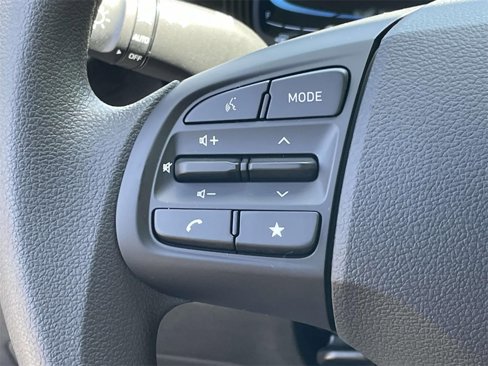 New 2025 Hyundai Venue SE image 20