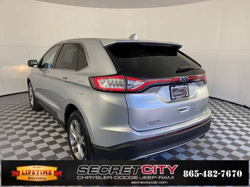 Used 2016 Ford Edge Titanium image 5