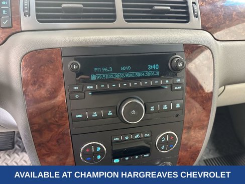Used 2013 Chevrolet Silverado 1500 LTZ w/ LTZ White Diamond Edition image 19
